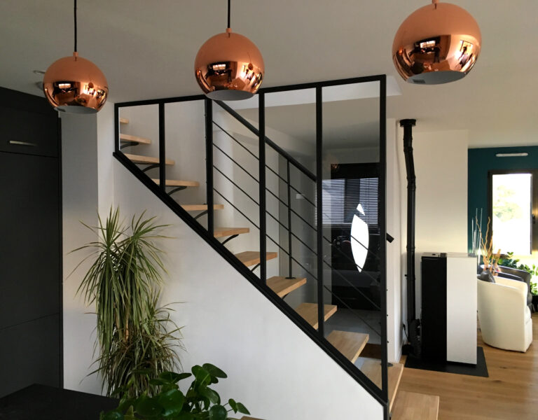 1_escalier_decoration_verriere_design_renovation_art_metal_concept_quimper (4)