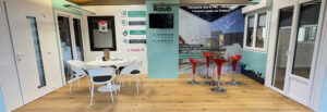 Stand RAUB menuiserie pvc alu miroiterie au salon de l'habitat Déficom à Morlaix